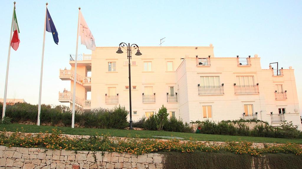 Hotel Madonna Delle Grazie Ceglie Messapica Exterior photo